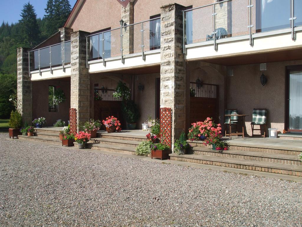 Tigh Na Bruach B&B 인버모리스톤 외부 사진